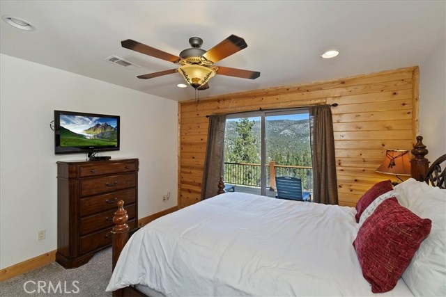 Detail Gallery Image 43 of 50 For 42324 Eagle Ridge, Big Bear Lake,  CA 92315 - 6 Beds | 4 Baths