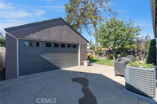 Detail Gallery Image 5 of 48 For 528 N Cambridge St, Orange,  CA 92867 - 3 Beds | 2 Baths