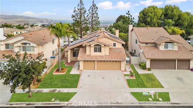 Detail Gallery Image 3 of 58 For 3561 Santo Thomas Cir, Corona,  CA 92882 - 5 Beds | 3 Baths