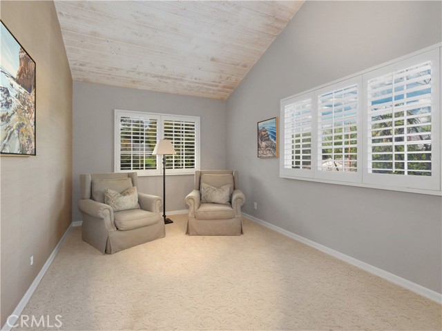 Sitting area in primary suite