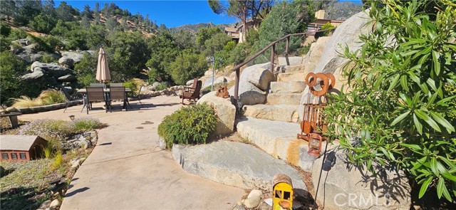 Detail Gallery Image 6 of 58 For 37 Oak, Kernville,  CA 93238 - 2 Beds | 1 Baths