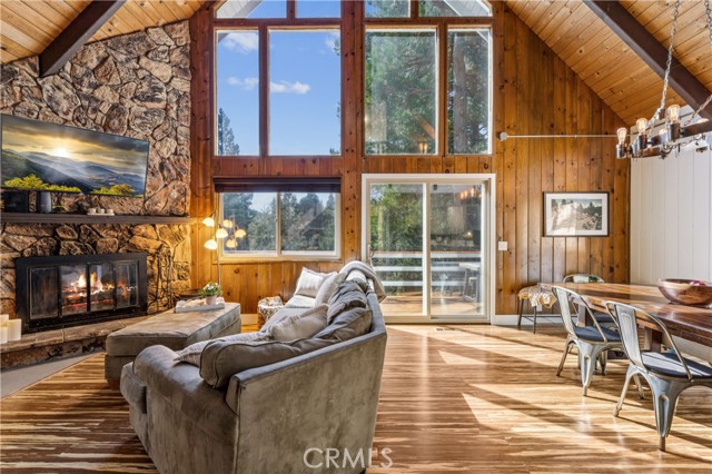 401 Grass Valley, Lake Arrowhead, CA 92352