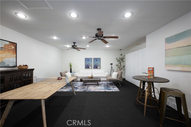 5821 Gloucester Circle, Westminster CA: https://media.crmls.org/medias/0c69b50a-2c00-48bc-87ae-0973c12357dc.jpg