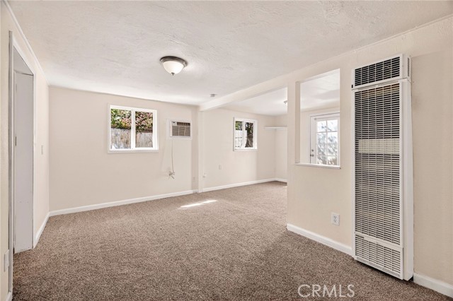 Detail Gallery Image 3 of 45 For 140 W 22nd, Chico,  CA 95928 - 2 Beds | 1 Baths