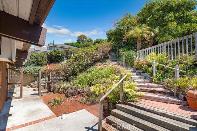 Detail Gallery Image 37 of 55 For 1969 San Remo Dr, Laguna Beach,  CA 92651 - 4 Beds | 3 Baths
