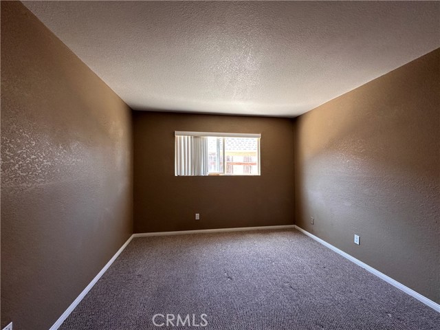Detail Gallery Image 6 of 7 For 16772 Sims Ln #B,  Huntington Beach,  CA 92649 - 2 Beds | 2 Baths