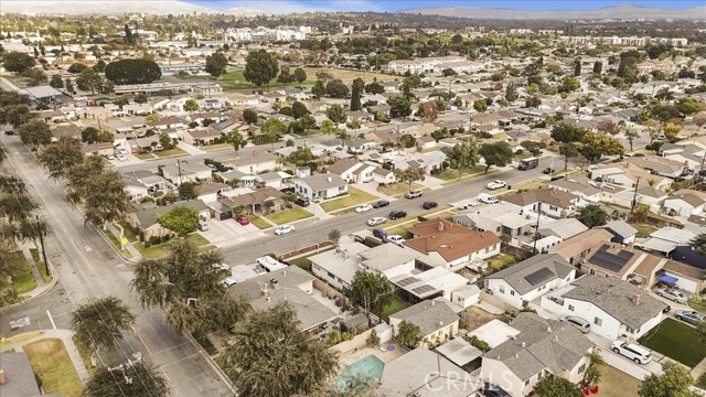 Detail Gallery Image 6 of 75 For 460 W Hill Ave, Fullerton,  CA 92832 - 5 Beds | 2 Baths