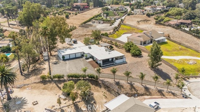 Detail Gallery Image 5 of 39 For 10220 Balmoral Ct, Riverside,  CA 92503 - 3 Beds | 2 Baths