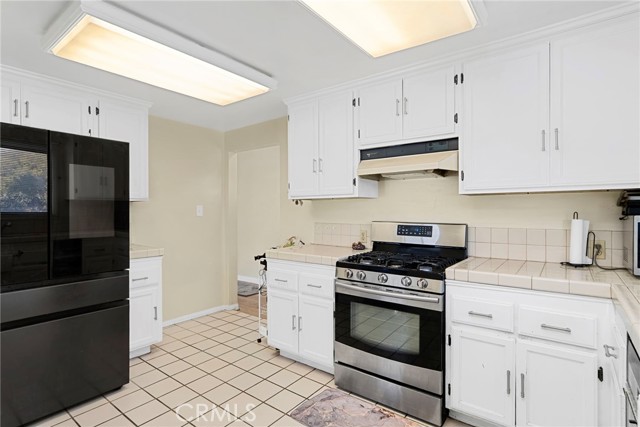 4103 Artesia Boulevard, Torrance CA: https://media.crmls.org/medias/0c6c084e-3265-438d-a1e7-1c1abbf340bc.jpg