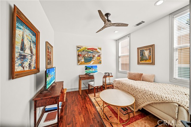 Detail Gallery Image 26 of 41 For 720 Marguerite Ave #1,  Corona Del Mar,  CA 92625 - 3 Beds | 2/1 Baths