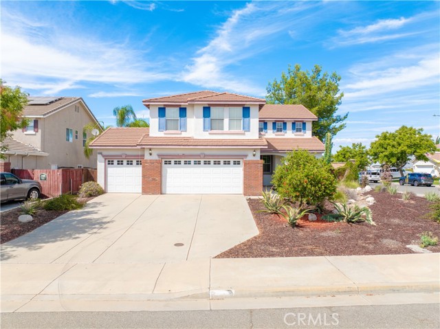19068 Clover Court, Riverside CA: https://media.crmls.org/medias/0c6ce162-61c0-4c05-b9ed-468664a35b6a.jpg