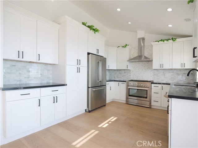 Detail Gallery Image 12 of 33 For 3526 Coolheights Dr, Rancho Palos Verdes,  CA 90275 - 4 Beds | 3 Baths