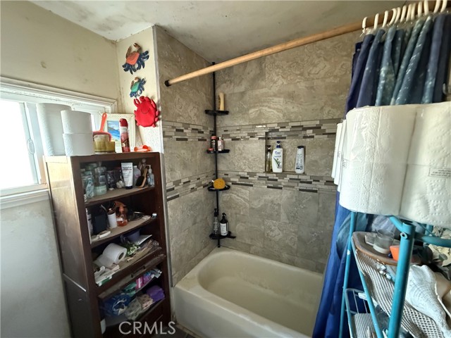 Detail Gallery Image 2 of 6 For 25508 Paloma Rd, San Bernardino,  CA 92410 - 2 Beds | 1 Baths