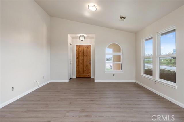 8460 Magdalena Drive, San Miguel CA: https://media.crmls.org/medias/0c6dd2d1-726e-4fc2-8f1b-faace028d9f1.jpg