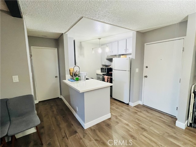 Detail Gallery Image 1 of 3 For 21800 Schoenborn St #125,  Canoga Park,  CA 91304 - 2 Beds | 1 Baths