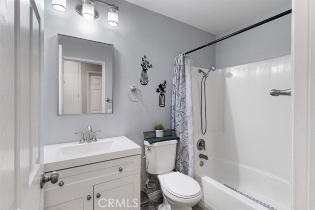 Detail Gallery Image 29 of 63 For 806 S Sandalwood Ave, Bloomington,  CA 92316 - 3 Beds | 2 Baths