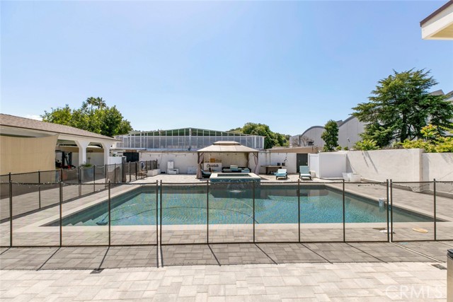 11024 Peoria Street, Sun Valley CA: https://media.crmls.org/medias/0c6f2b6e-7128-4851-843e-4d138d146fee.jpg