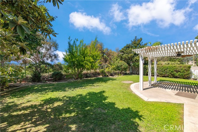 Detail Gallery Image 21 of 23 For 21 Crestview Dr, Rancho Santa Margarita,  CA 92688 - 5 Beds | 3 Baths