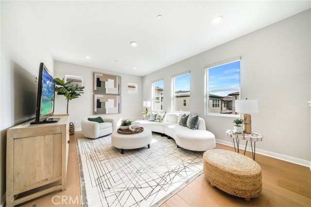 Detail Gallery Image 17 of 58 For 301 Brackens, Lake Forest,  CA 92630 - 4 Beds | 4 Baths