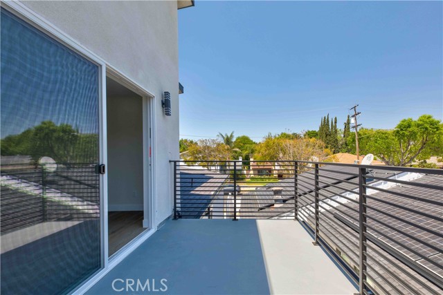 Detail Gallery Image 33 of 74 For 17456 Lemac St, Northridge,  CA 91325 - 9 Beds | 9/1 Baths