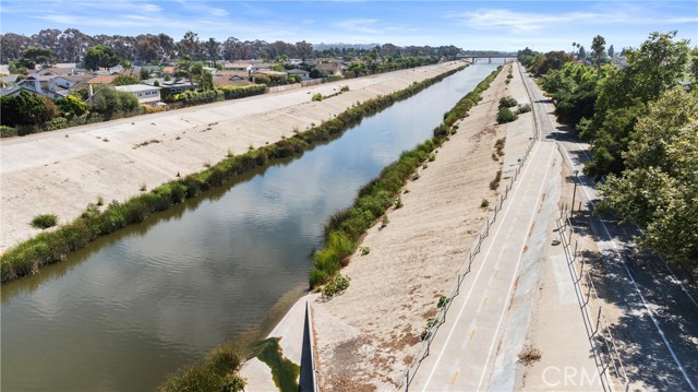 Ballona Creek Bike Path takes you to the BEACH!! Right outside front door!