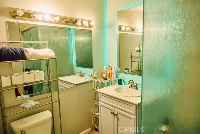Detail Gallery Image 71 of 72 For 27424 Homyr Pl, Canyon Country,  CA 91351 - 3 Beds | 3 Baths