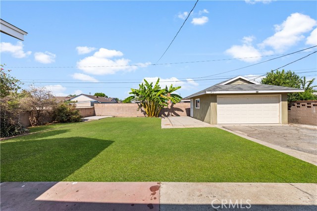 127 S Fernwood Street, West Covina CA: https://media.crmls.org/medias/0c72f436-55aa-402e-a121-61eae5718653.jpg