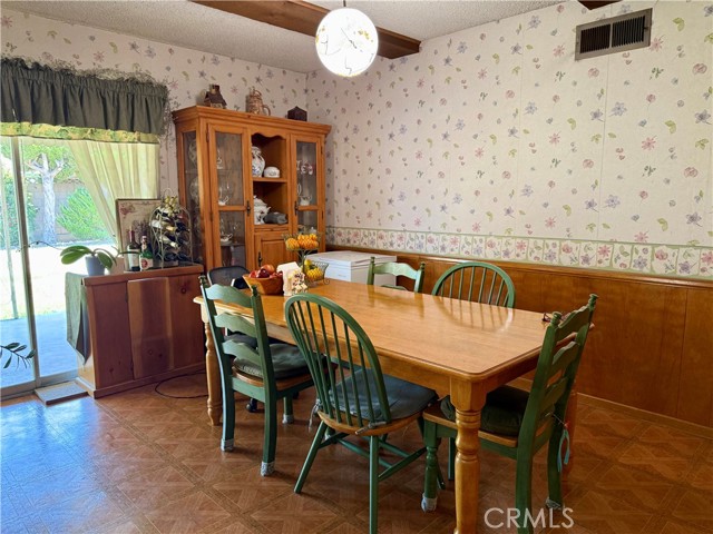 Detail Gallery Image 6 of 11 For 542 N Hanover St, Anaheim,  CA 92801 - 4 Beds | 2/1 Baths