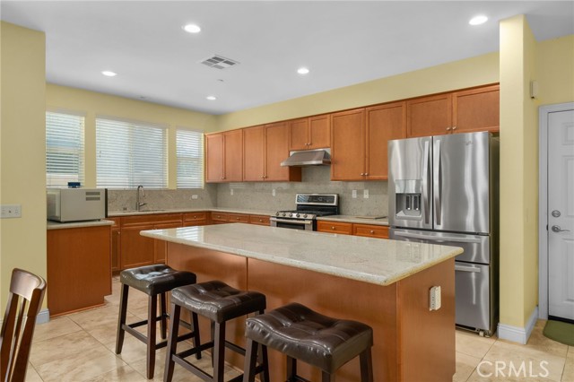 Detail Gallery Image 12 of 45 For 7271 Enclave Dr, Corona,  CA 92880 - 3 Beds | 2/1 Baths