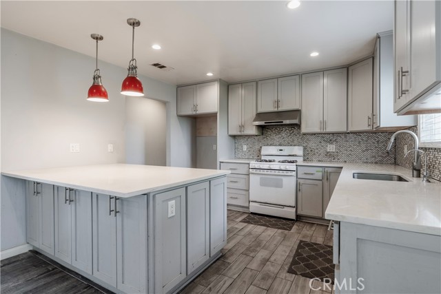 2973 W Avenue 33, Los Angeles CA: https://media.crmls.org/medias/0c73b890-9ca0-407c-8c31-584b44290fc5.jpg