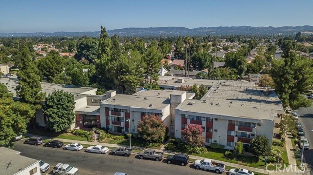 20234 Cantara Street, Winnetka CA: https://media.crmls.org/medias/0c73c54a-82cc-41c1-b720-b600fb8d7f62.jpg