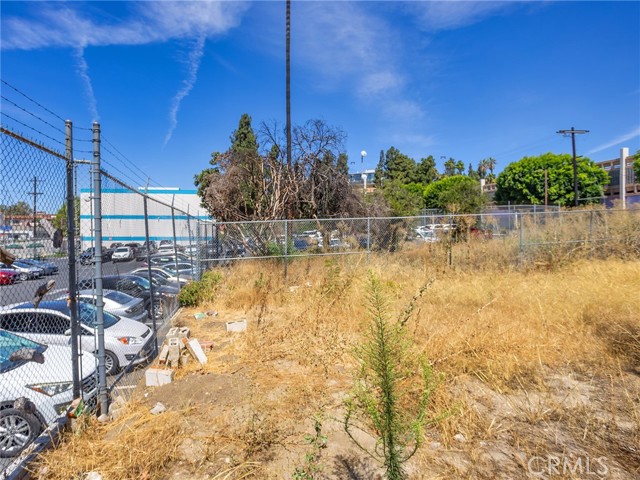 Detail Gallery Image 4 of 22 For 1014 Bartlett St, Los Angeles,  CA 90012 - – Beds | – Baths