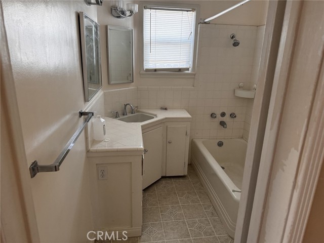 Detail Gallery Image 33 of 61 For 6668 Navel Ct, Riverside,  CA 92506 - 3 Beds | 1 Baths