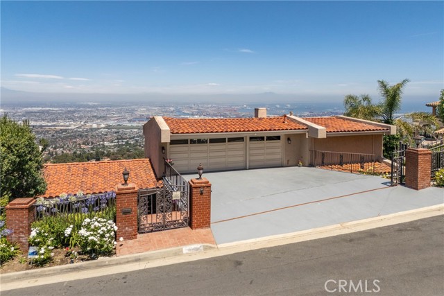 3300 Crownview Drive, Rancho Palos Verdes CA: https://media.crmls.org/medias/0c760b78-7f34-4c13-8027-d1fcc8427a28.jpg