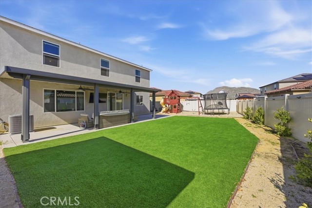 Detail Gallery Image 32 of 43 For 29168 Cahill Ct, Winchester,  CA 92596 - 5 Beds | 2/1 Baths