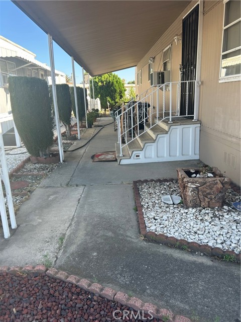 Image 12 of 13 For 301 Foothill Boulevard 101