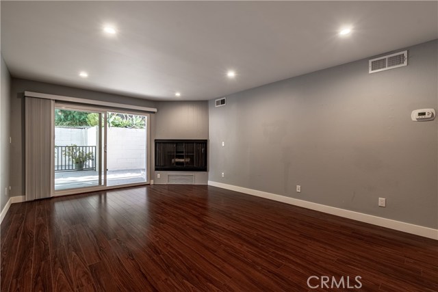 1230 Horn Avenue 525