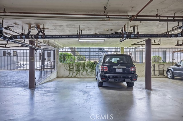 Detail Gallery Image 54 of 54 For 17711 Margate St #103,  Encino,  CA 91316 - 2 Beds | 1/1 Baths