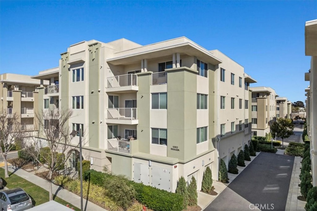 12922 Union Avenue 302, Hawthorne, CA 90250
