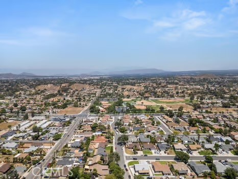 Detail Gallery Image 42 of 49 For 11191 Baker Ln, Riverside,  CA 92505 - 3 Beds | 2 Baths