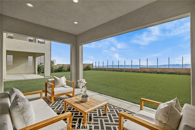 Front Image Thumbnail for CROC25254359