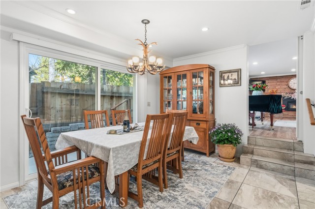 Detail Gallery Image 17 of 59 For 195 Knoll, Big Bear Lake,  CA 92315 - 5 Beds | 4 Baths