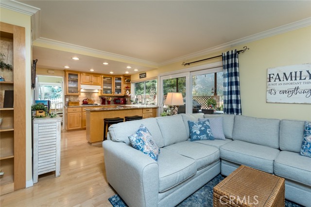 Detail Gallery Image 15 of 40 For 6611 Elmhurst Dr, Tujunga,  CA 91042 - 3 Beds | 2 Baths