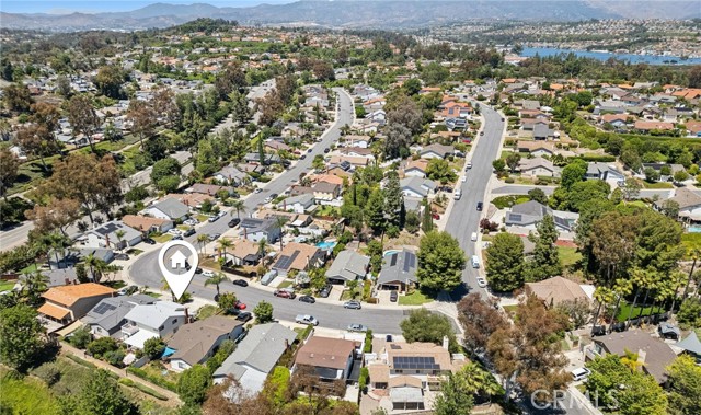 23441 Via Ronda, Mission Viejo CA: https://media.crmls.org/medias/0c7ad3f1-de1c-4493-ba28-255ccf63d890.jpg