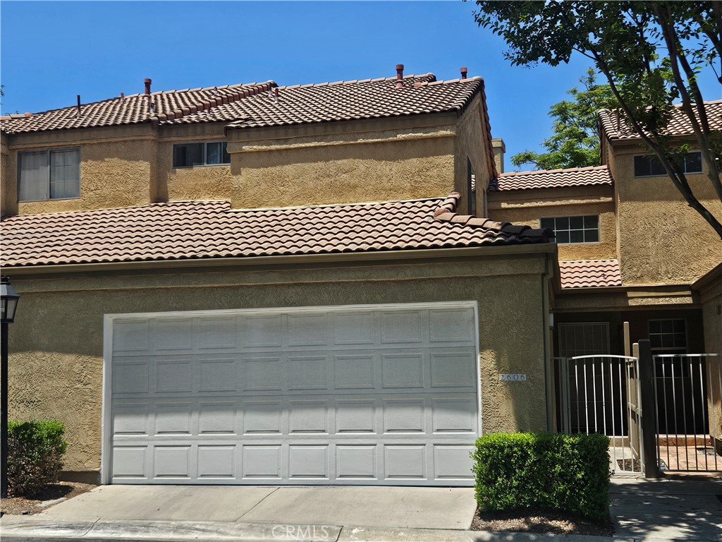 2606 Vista Monte Circle