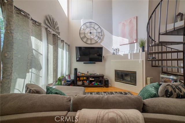 Detail Gallery Image 10 of 30 For 3117 E Genoa St a,  Ontario,  CA 91761 - 2 Beds | 1/1 Baths