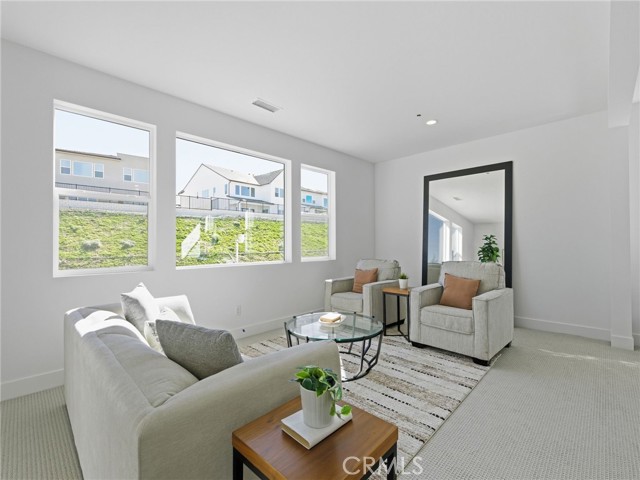 27627 Juniper Lane, Valencia CA: https://media.crmls.org/medias/0c7b7f84-4685-4beb-9062-5ddb2f062e15.jpg