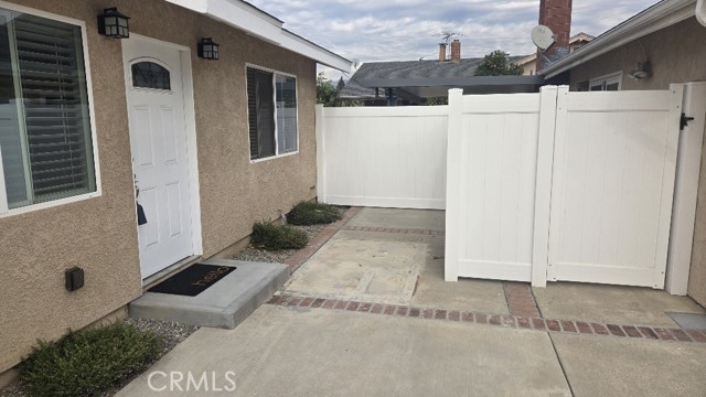 Detail Gallery Image 2 of 15 For 1974 S Bonita Ave #B,  Ontario,  CA 91762 - 1 Beds | 1 Baths