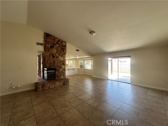 Detail Gallery Image 11 of 58 For 541 N Hemet St, Hemet,  CA 92544 - 3 Beds | 2 Baths