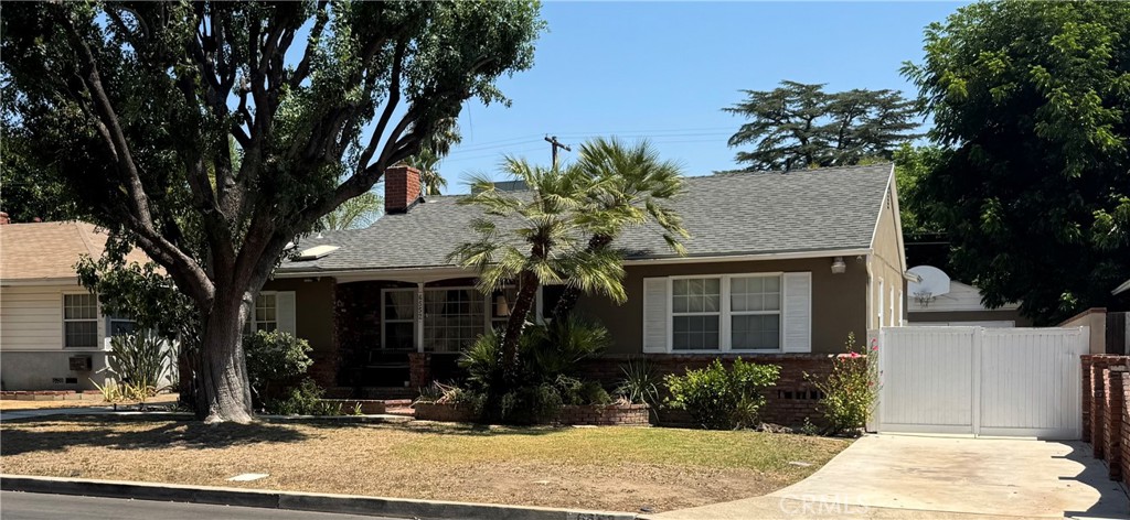 6552 Aqueduct Avenue